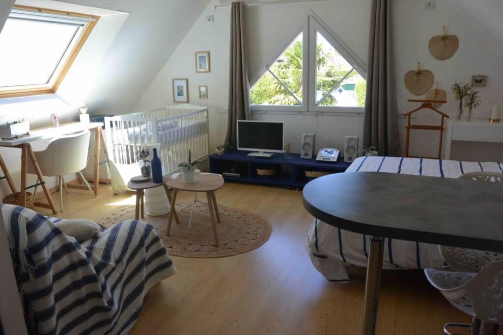 Studio Meuble Pres Des Plages Du Debarquement Emieville